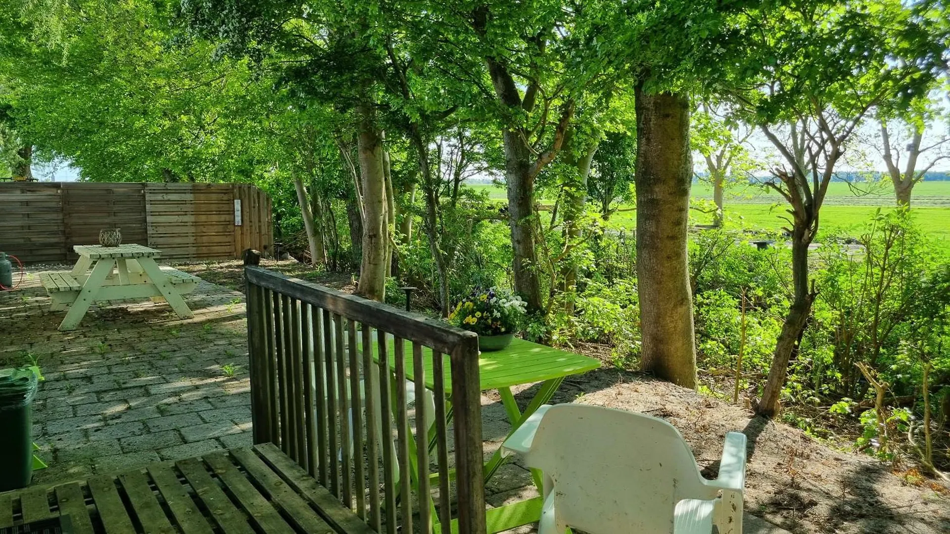 Campsite City Farmer Farmyard Stays, Sleep Easy, Stay Rural, Explore Amsterdam